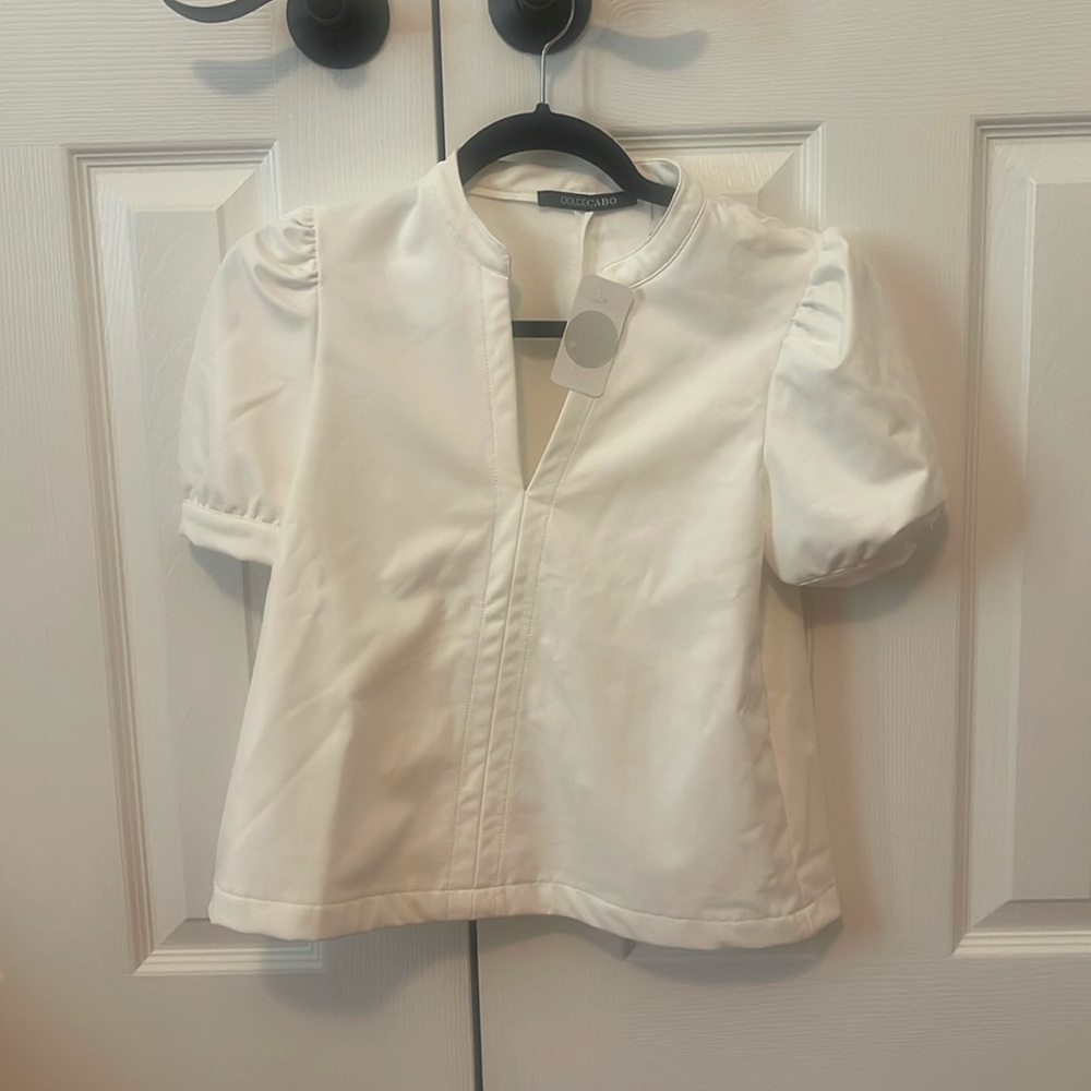 BNWT Dolce Cabo white vegan leather top XS
